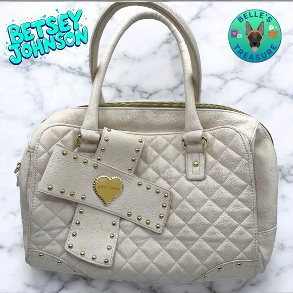 Betsey Johnson Weekender Overnight Duffle Bag Quilted Leather Heart Studds Bow - Picture 1 of 10